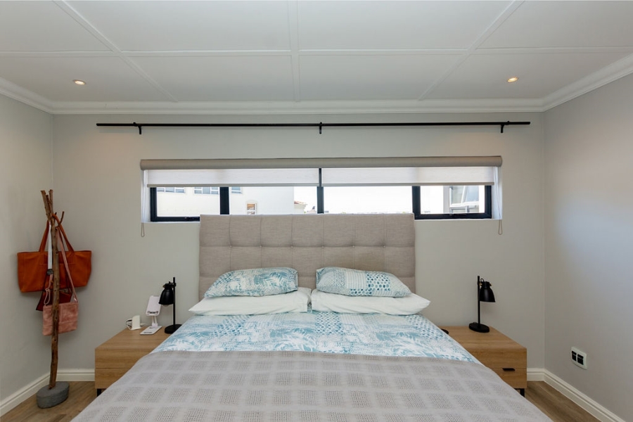 4 Bedroom Property for Sale in Calypso Beach Western Cape